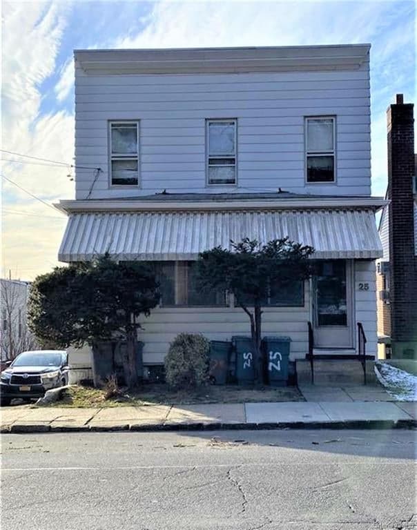25 Manning Avenue photo 1