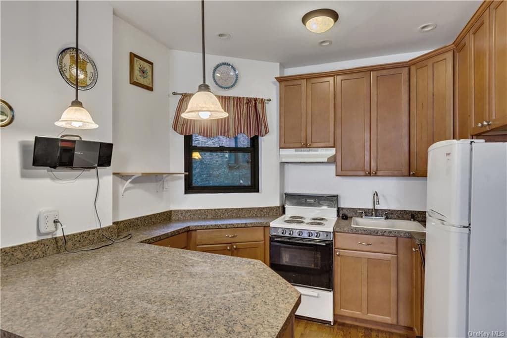 160 E 91st Street Unit: 4P photo 1
