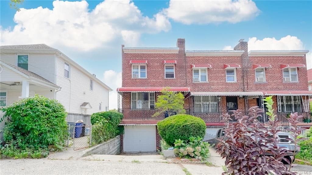 4075 Monticello Avenue photo 1