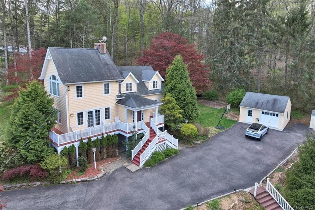 22 Butler Hill Road photo 1