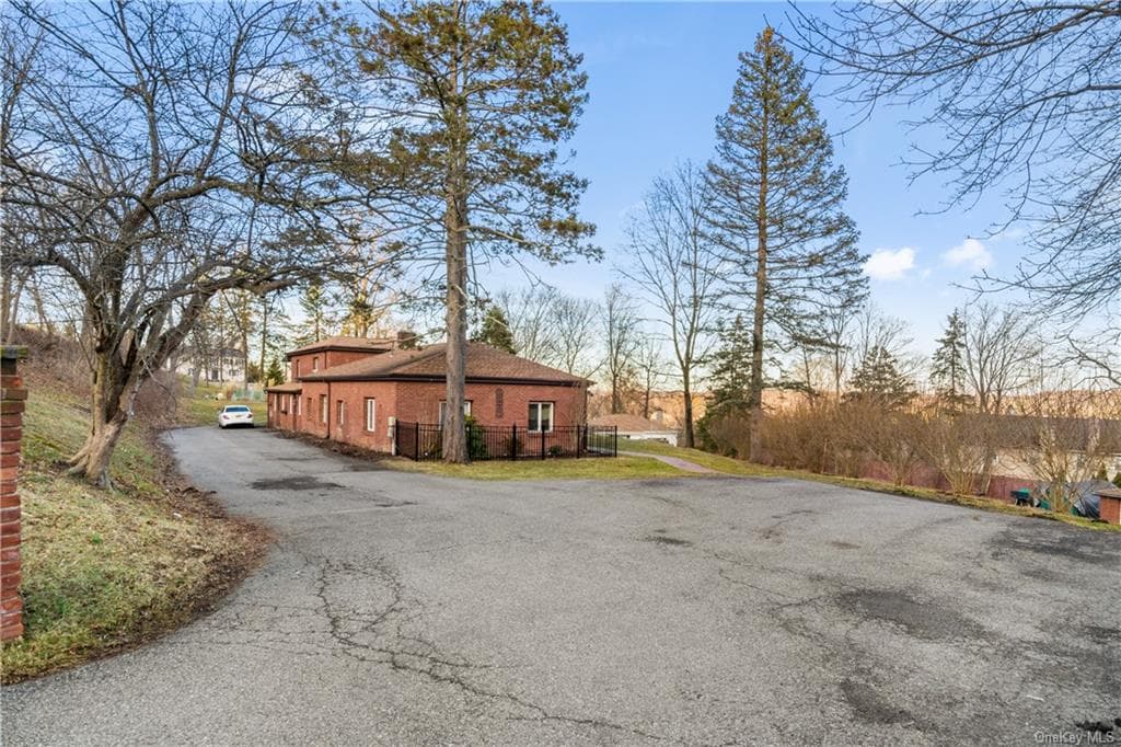 1762 French Hill Road photo 1