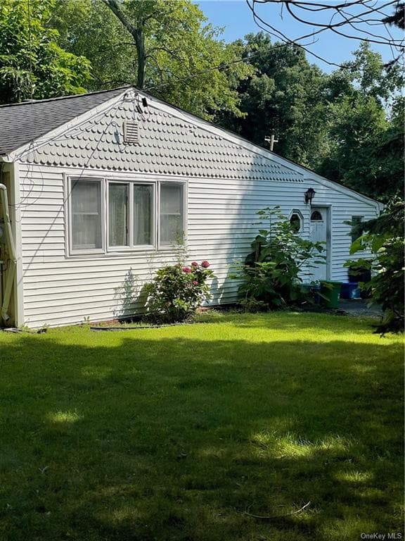205 Townline Road photo 1