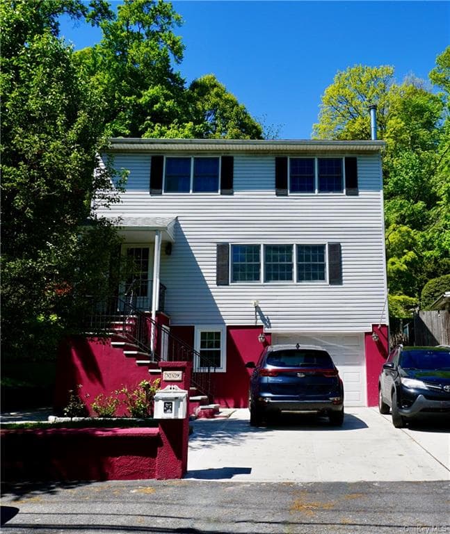 359 Sprain Road photo 1