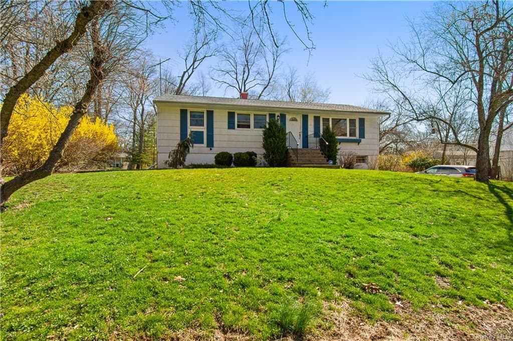 4 Norman Place photo 1