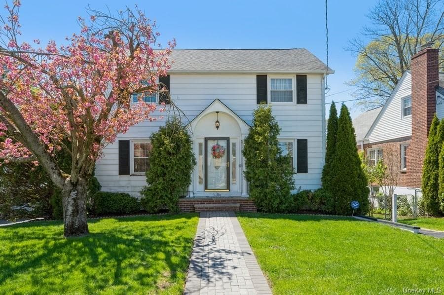 136 Ramsey Avenue photo 1