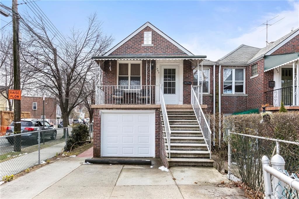 842 Neill Avenue photo 1