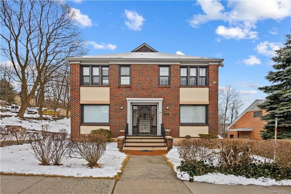 504 Ashford Avenue Unit: 2E photo 1
