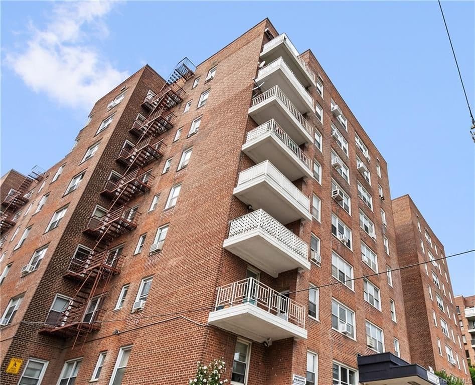 365 Bronx River Road Unit: 7K photo 1
