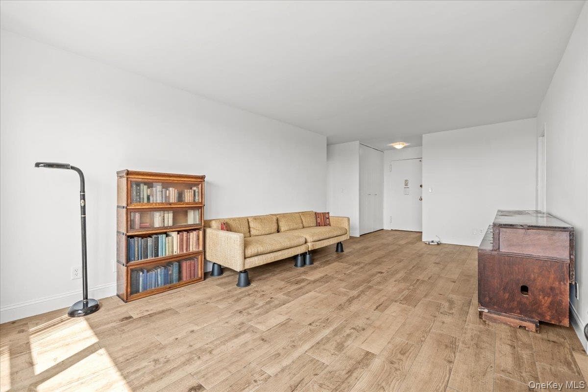 555 Kappock Street Unit: 24T thumbnail 6