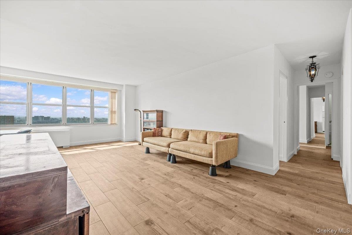 555 Kappock Street Unit: 24T thumbnail 2