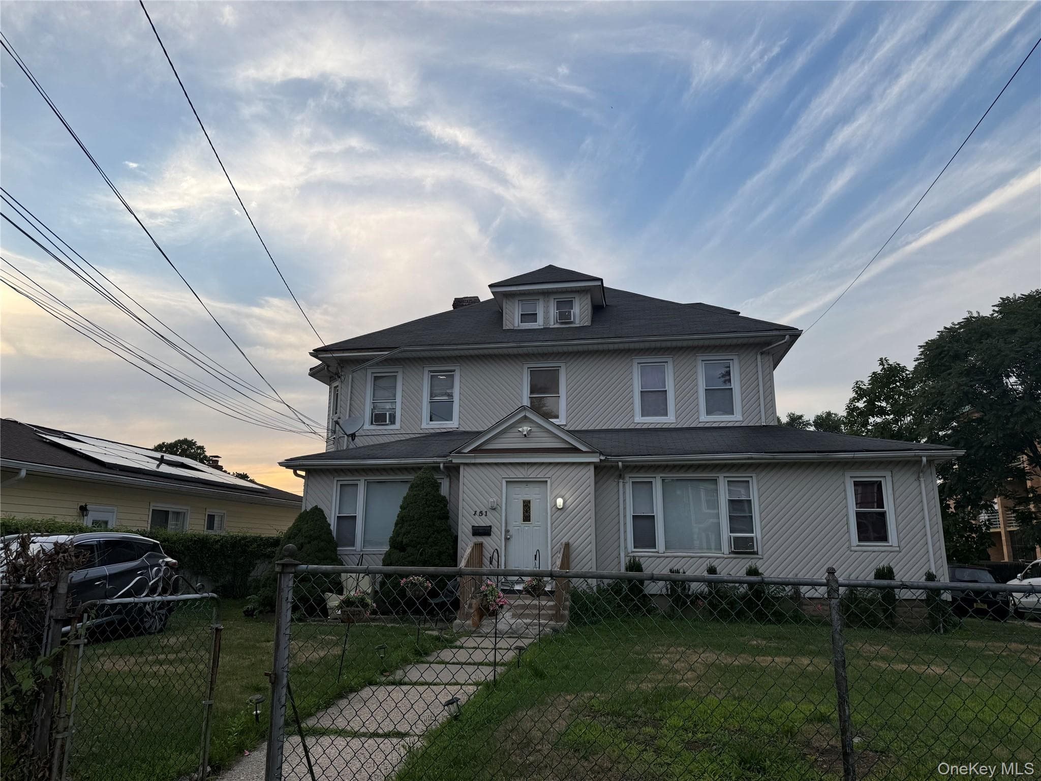 151 Amherst Street thumbnail 3