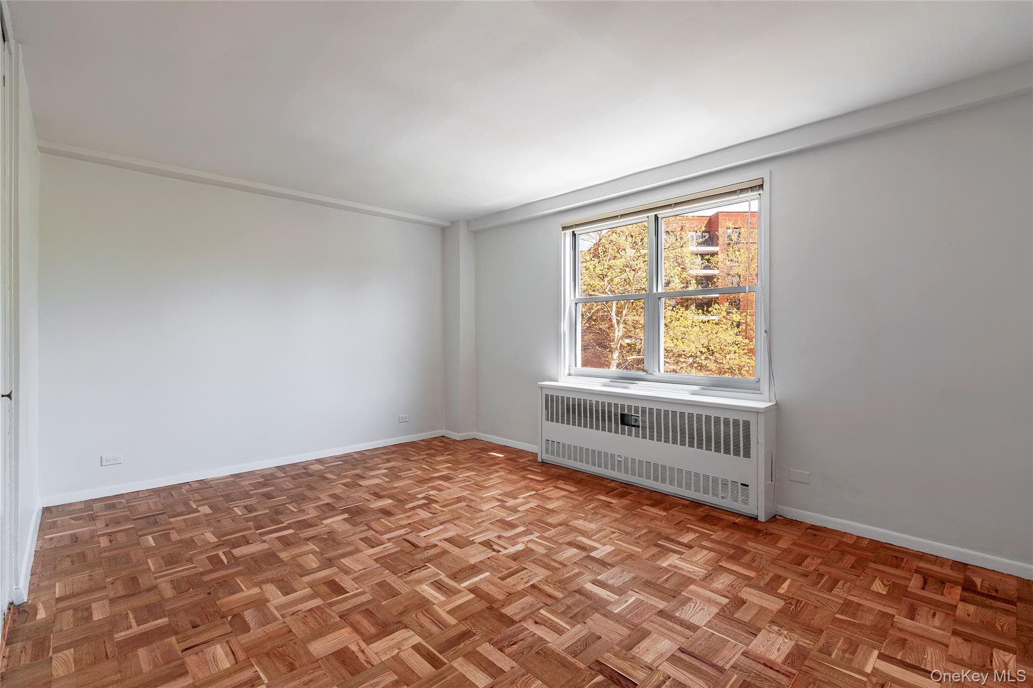 3935 Blackstone Avenue Unit: 3C thumbnail 14