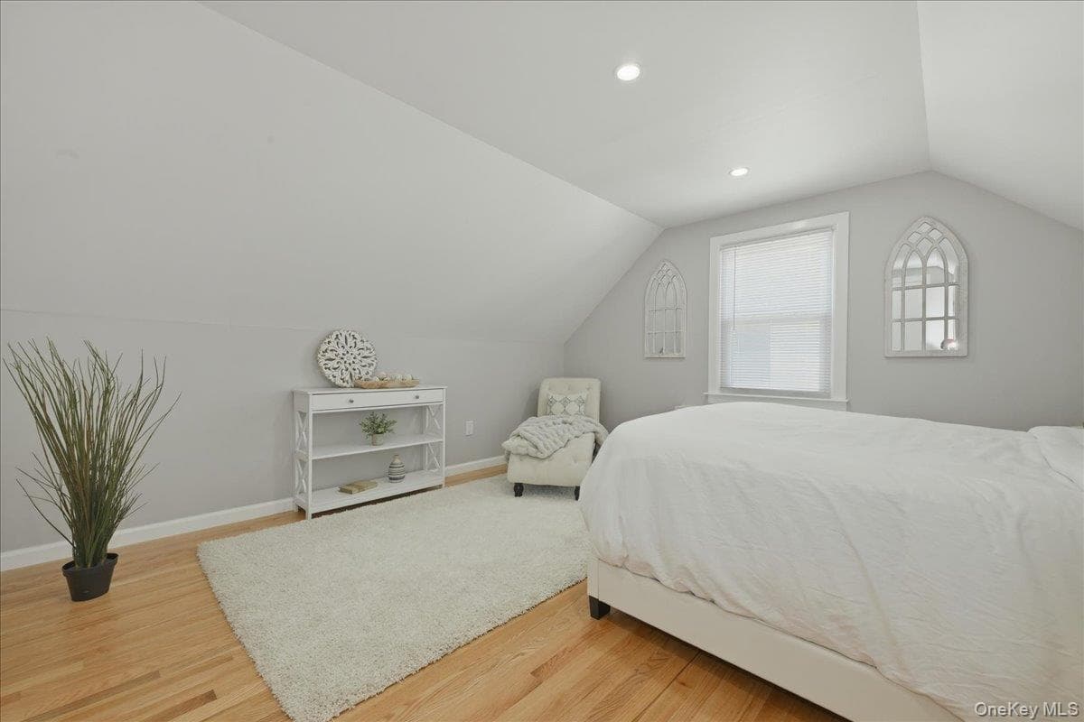 2726 Orchard Street thumbnail 17