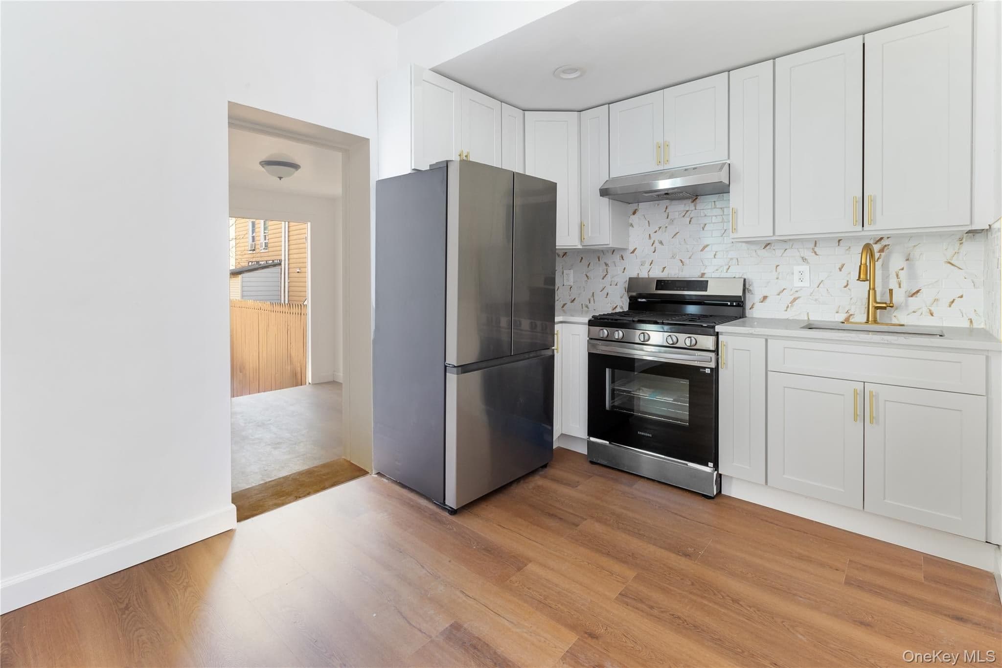 10030 Martense Avenue thumbnail 20