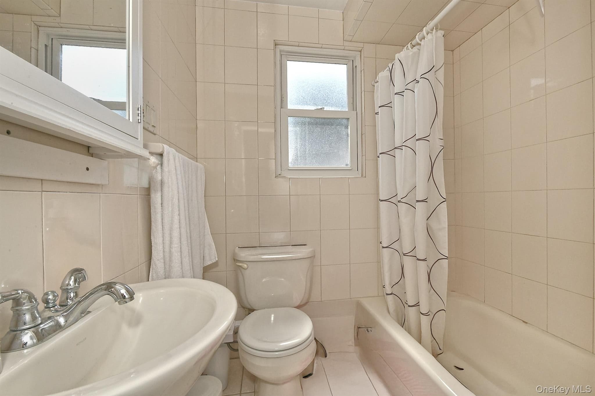51 Bellmore Street thumbnail 6