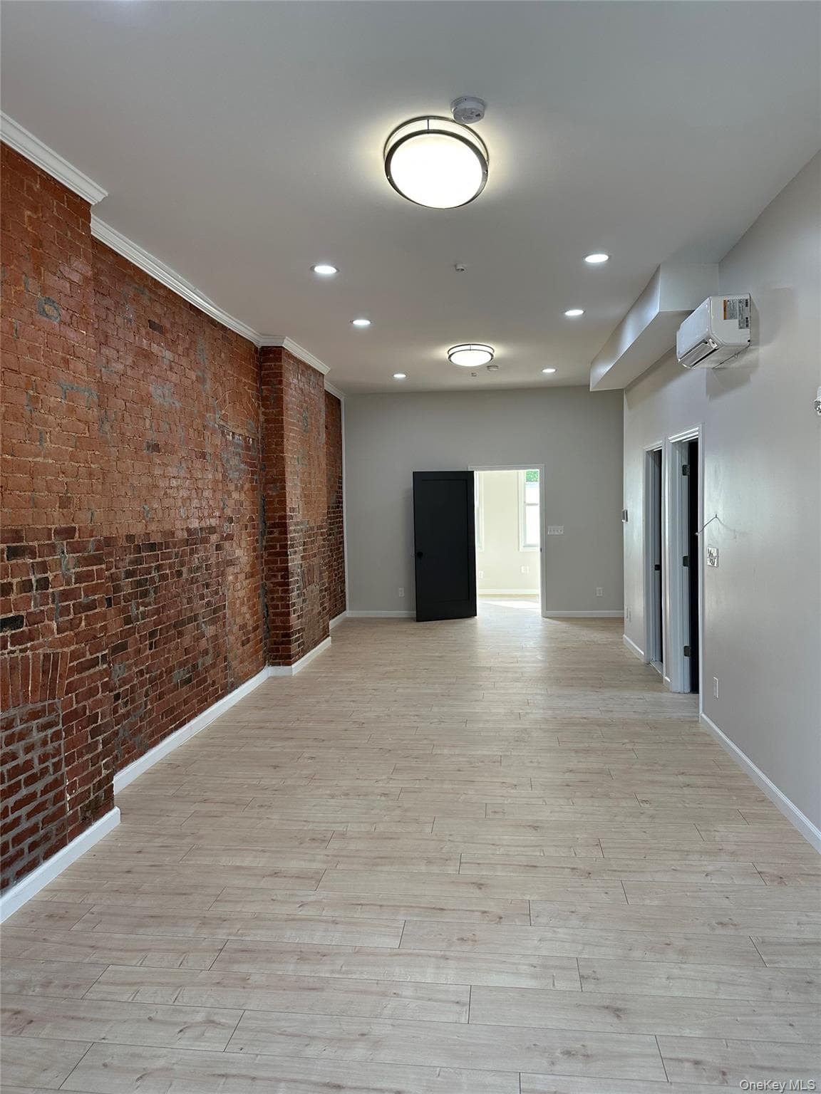 54-58 Smith Street Unit: 54 thumbnail 3