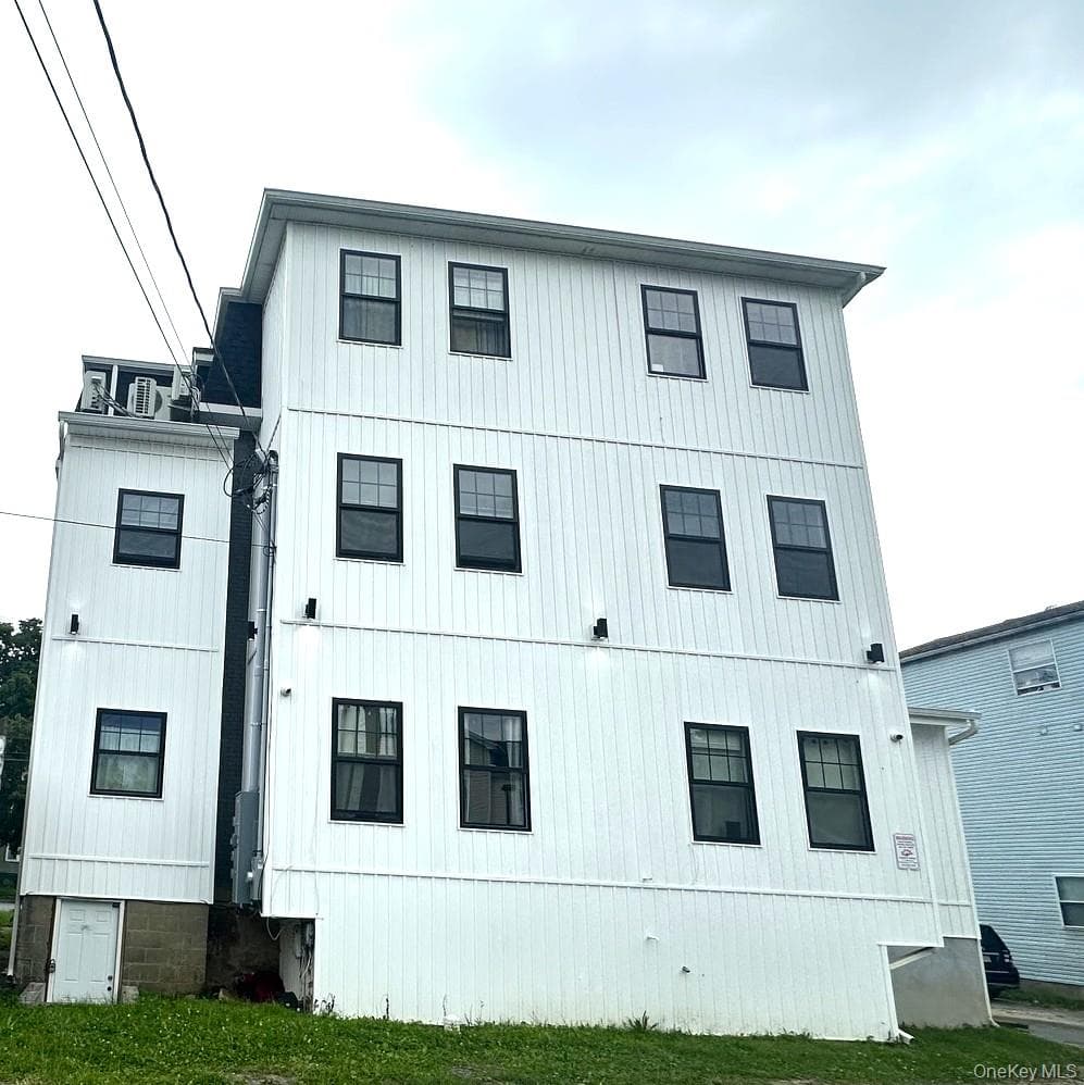 54-58 Smith Street Unit: 54 thumbnail 2
