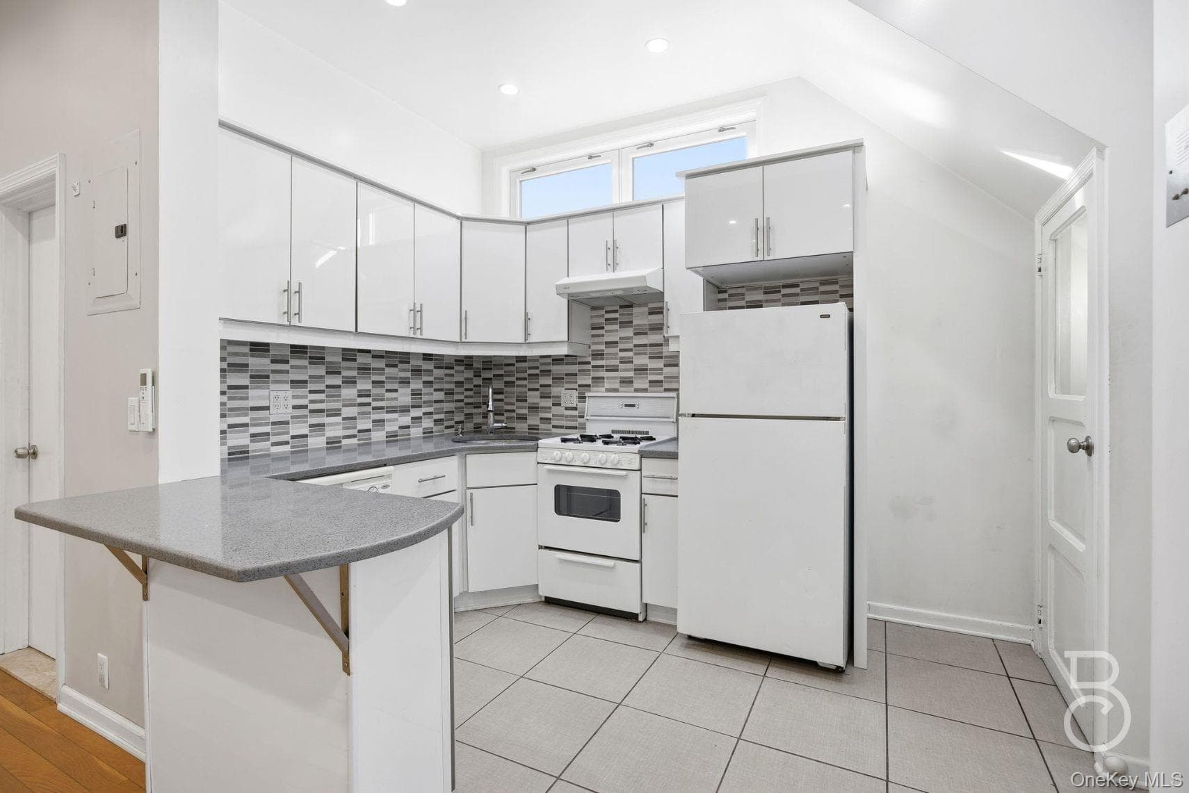 31-73 41st Street thumbnail 14