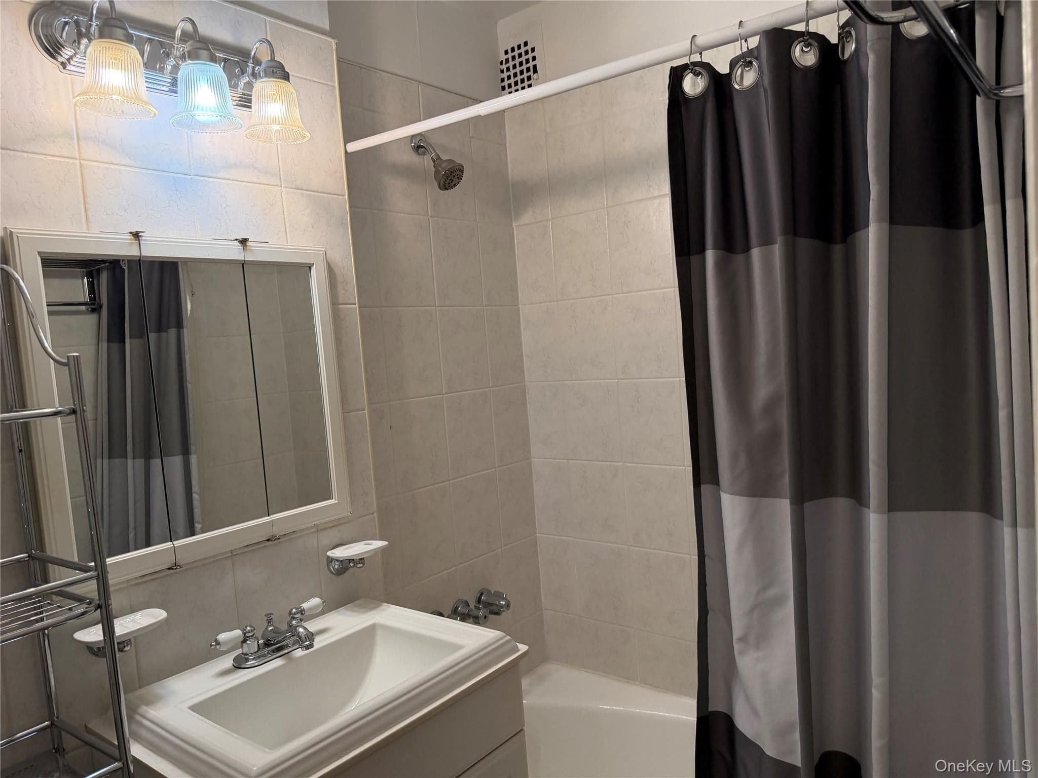 43-25 Douglaston Parkway Pkwy Unit: 4E thumbnail 9