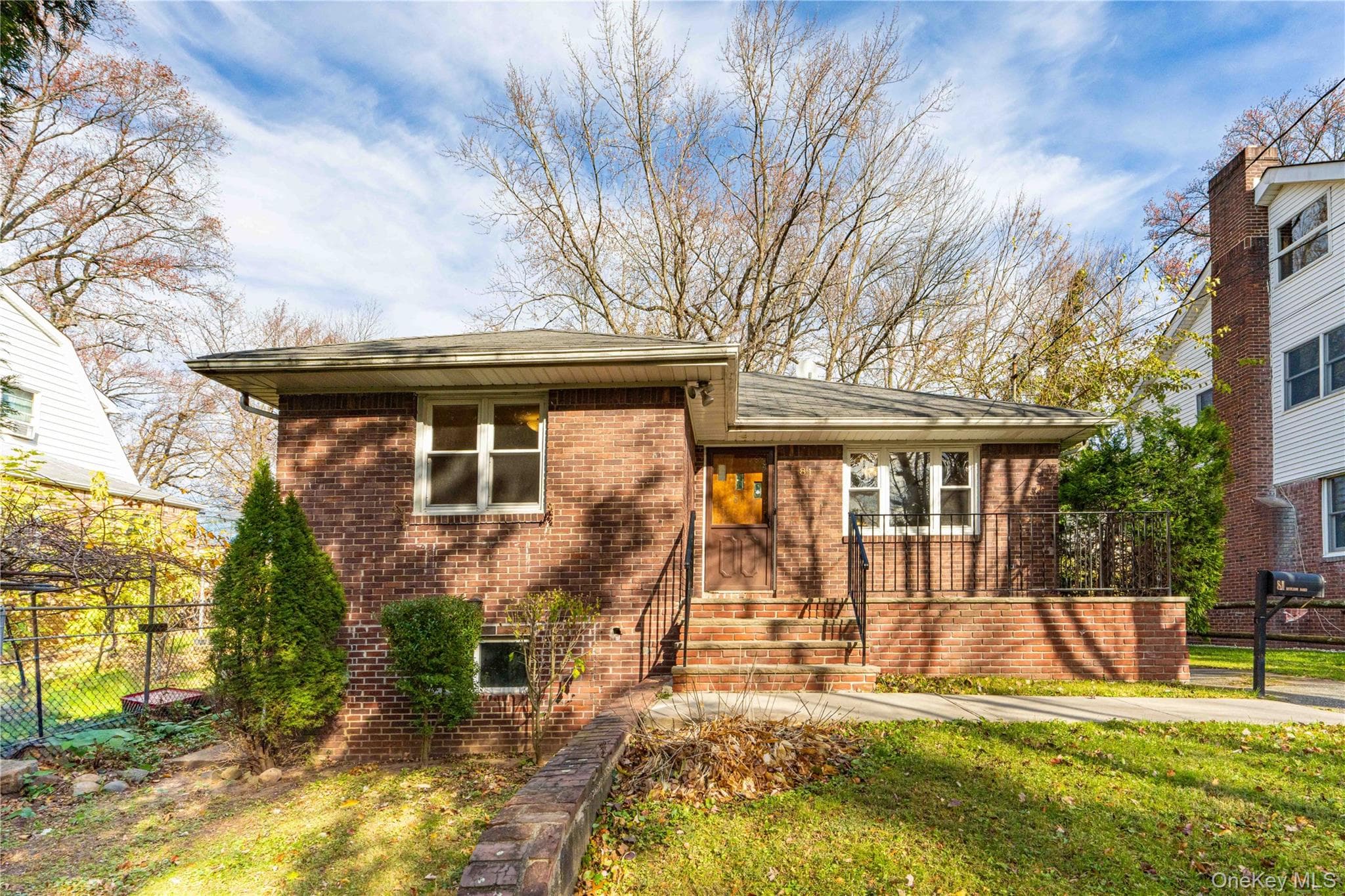 81 Midland Rd photo 1