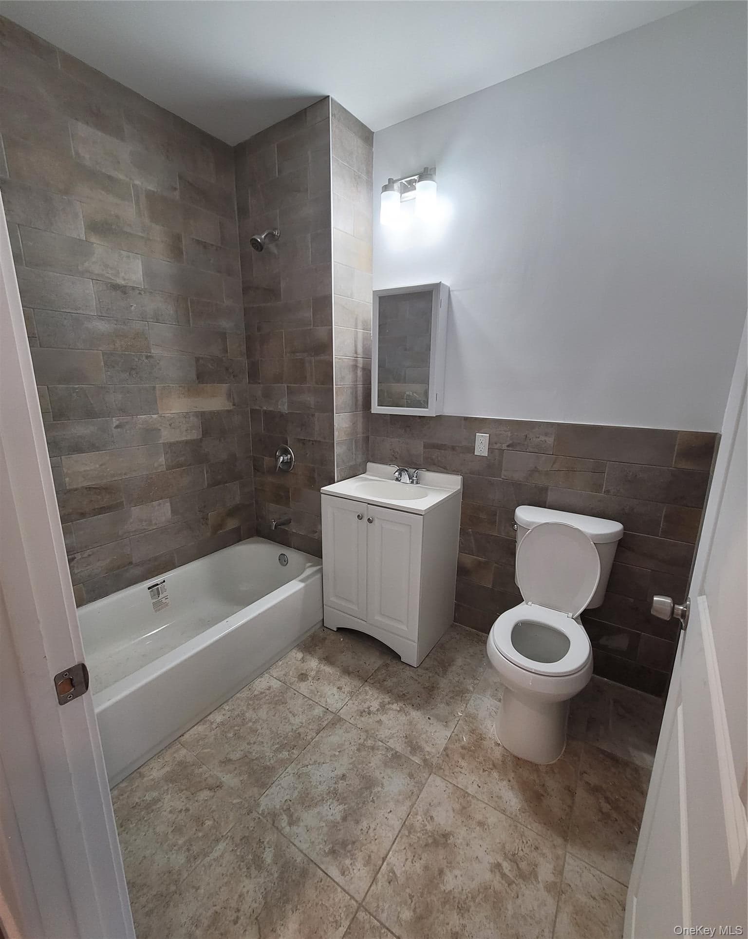 3550 Laconia Avenue thumbnail 7