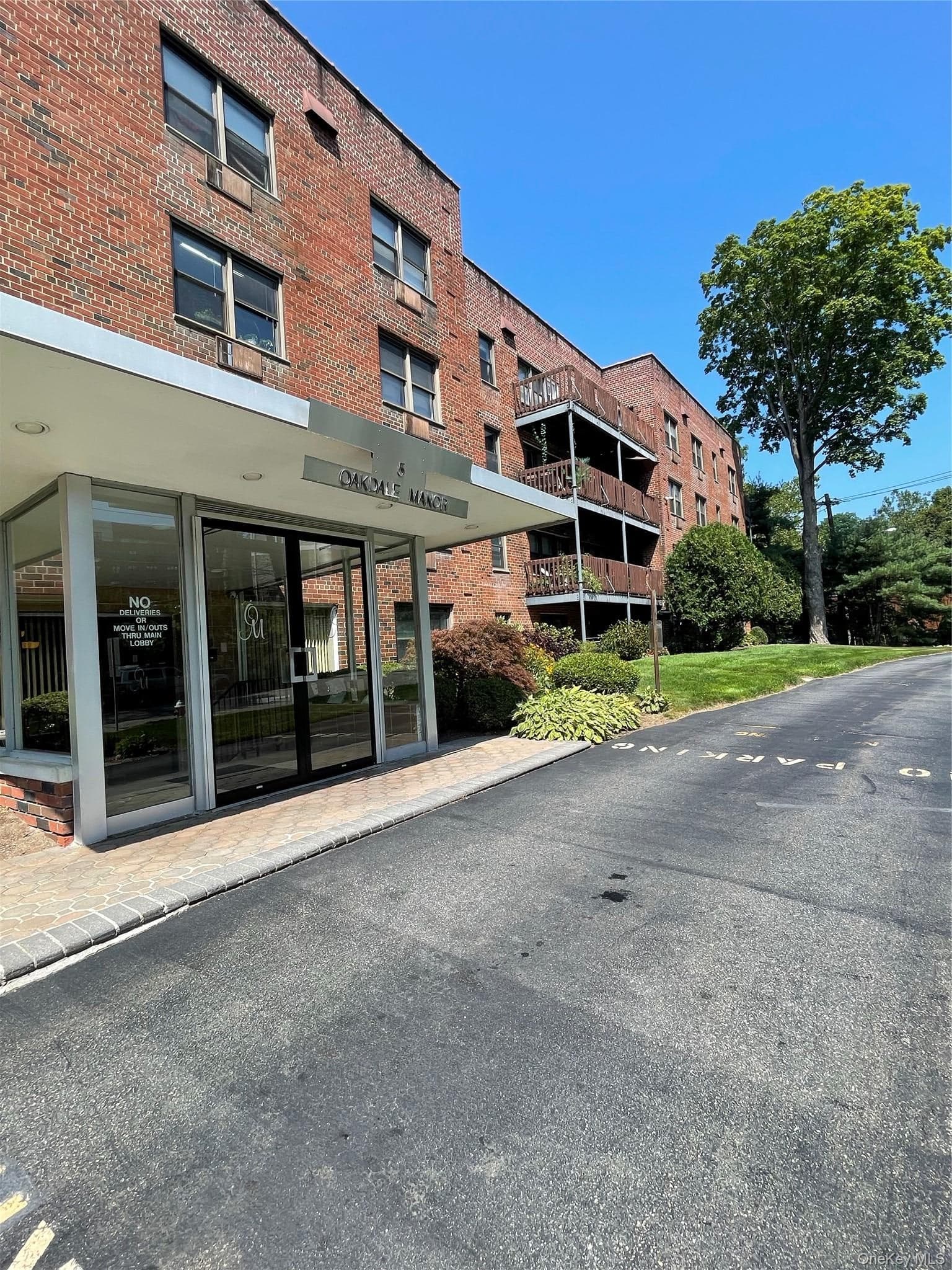 5 Oakdale Manor Unit: B18 thumbnail 24