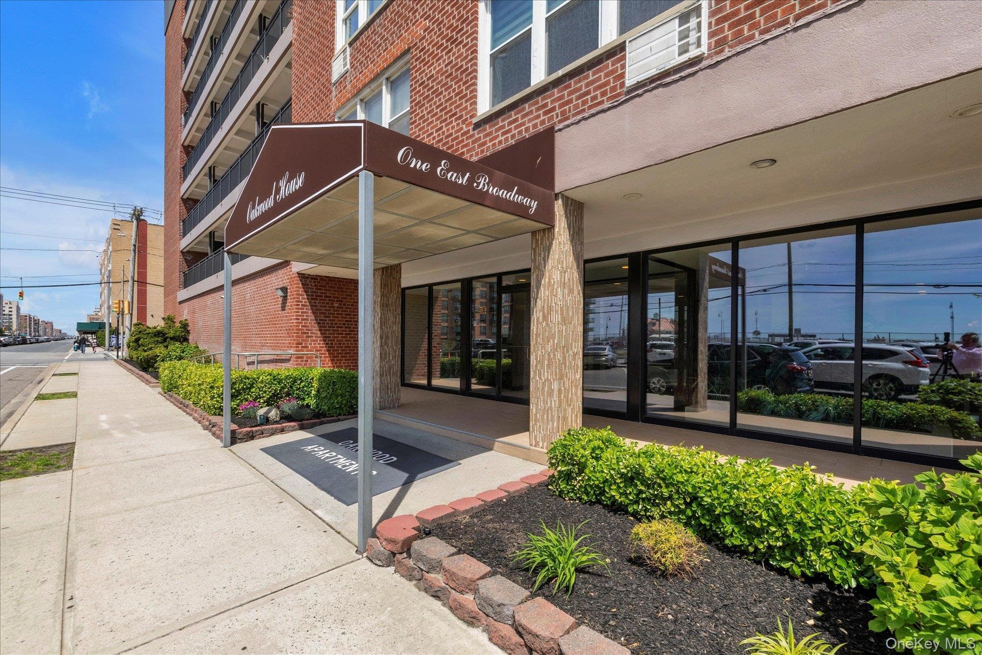 1 E Broadway Unit: 6A thumbnail 12