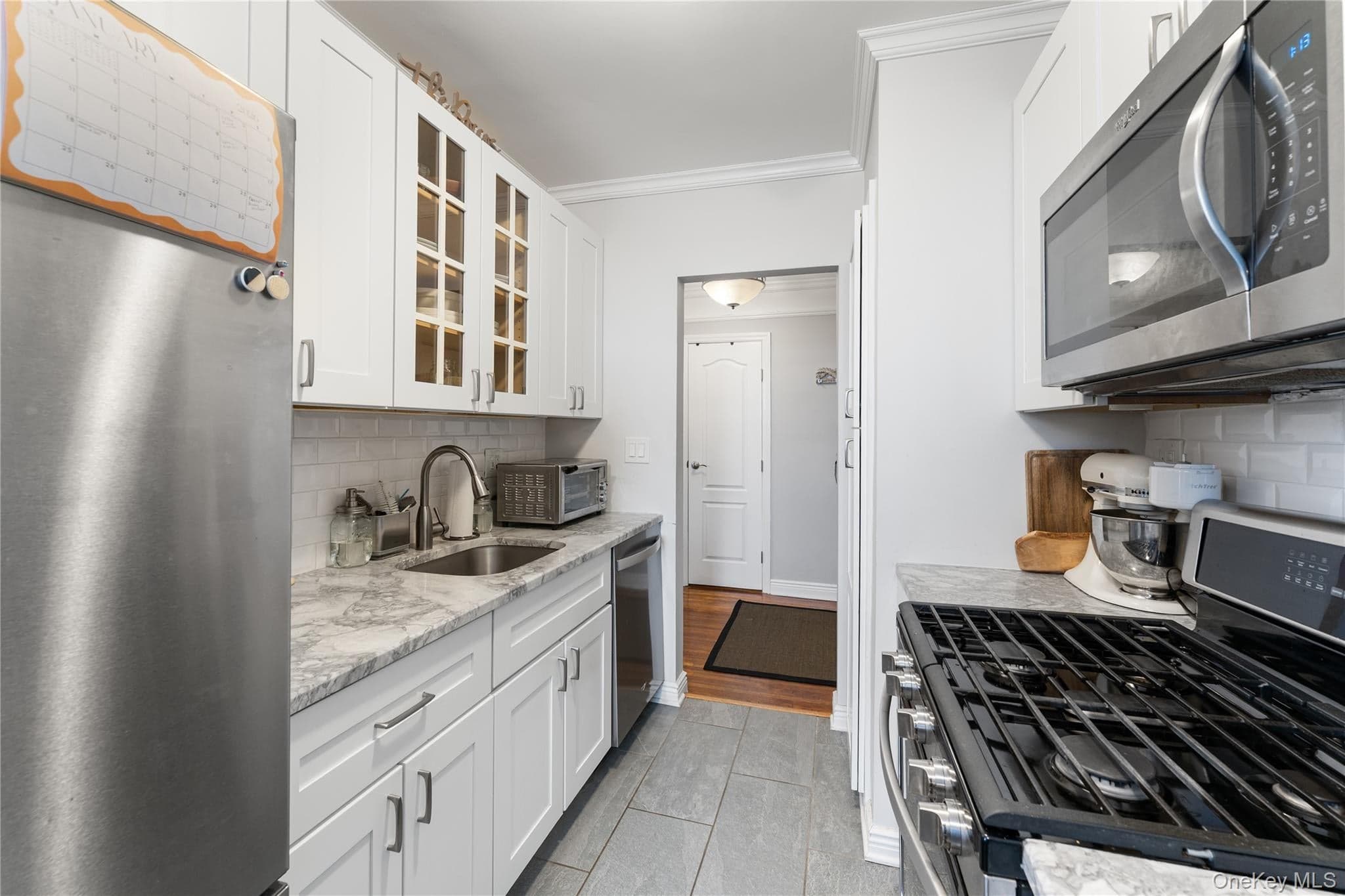 472 Gramatan Avenue Unit: Bldg 6, Unit BB4 thumbnail 5