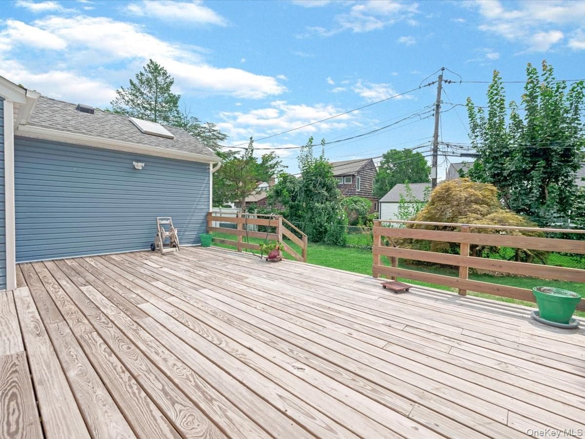 596 Terrace Place thumbnail 23