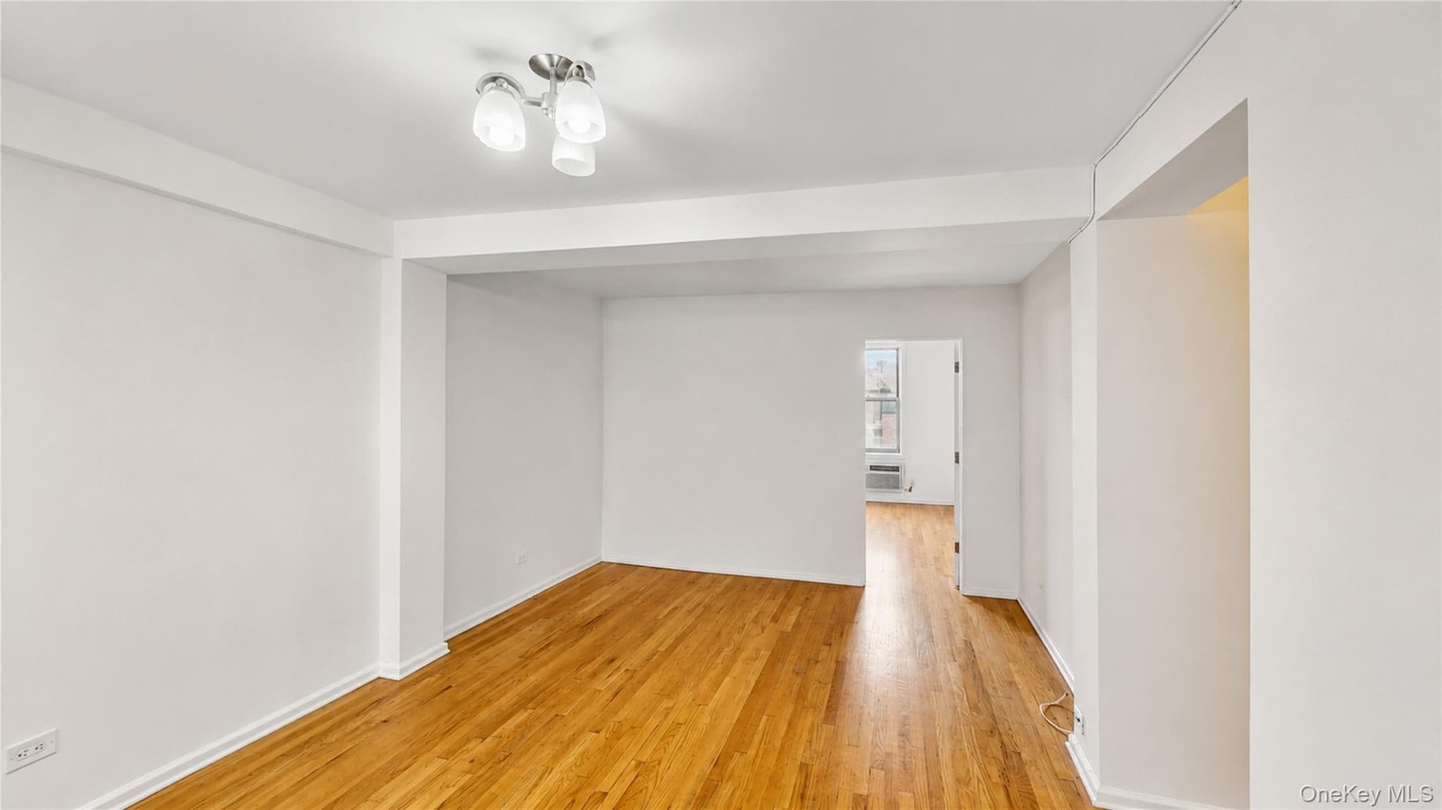 60-11 Broadway Unit: 3L, Woodside
