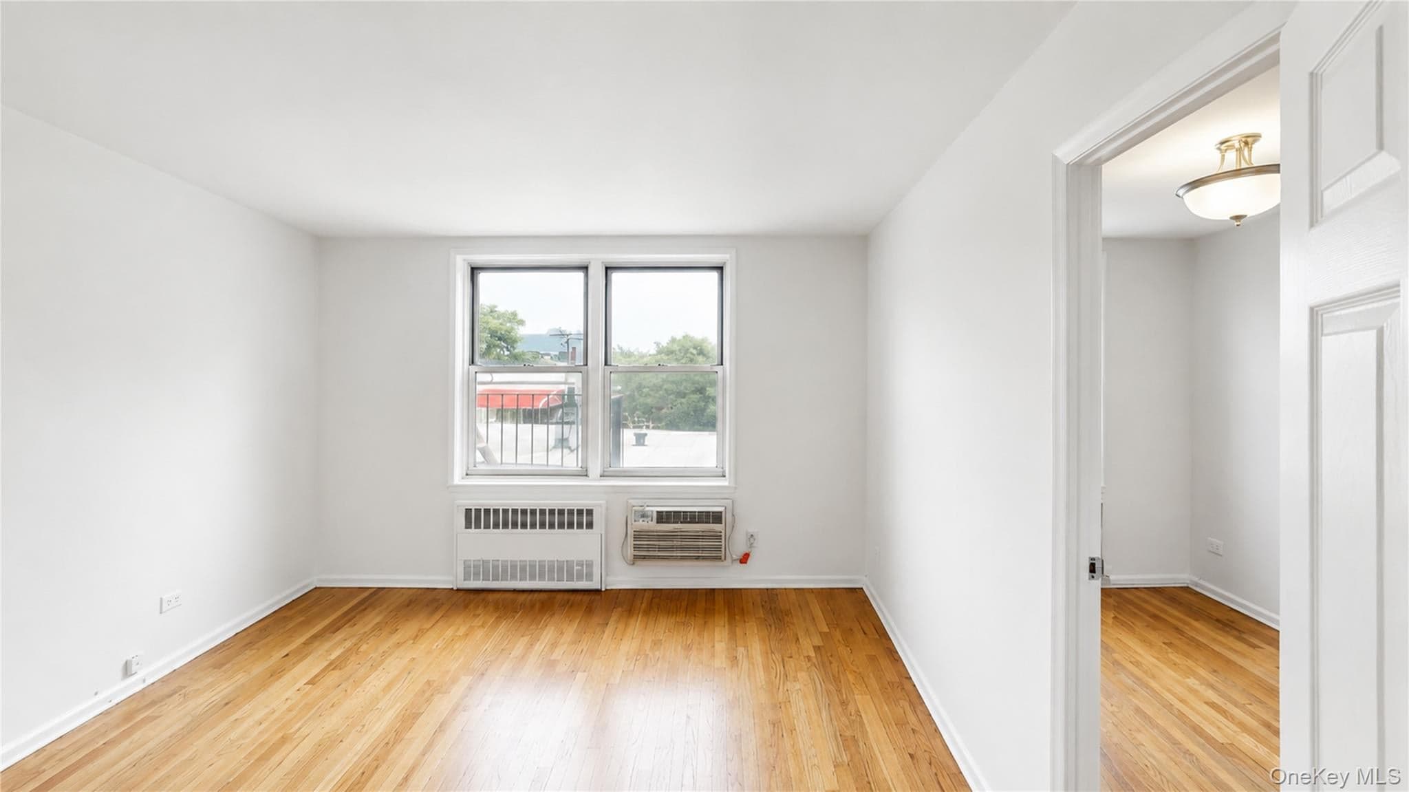60-11 Broadway Unit: 3L thumbnail 7