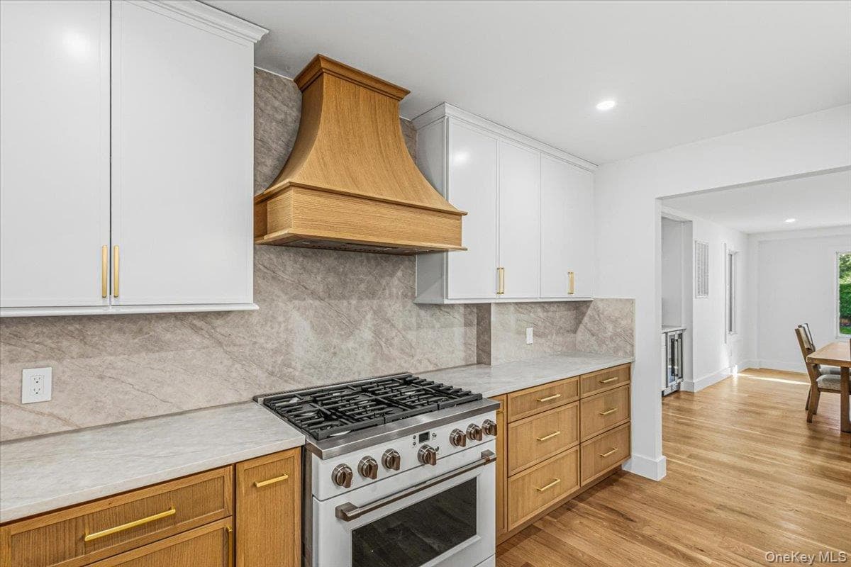 448 Coolidge Street thumbnail 14