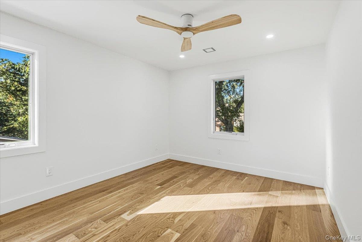 448 Coolidge Street thumbnail 21