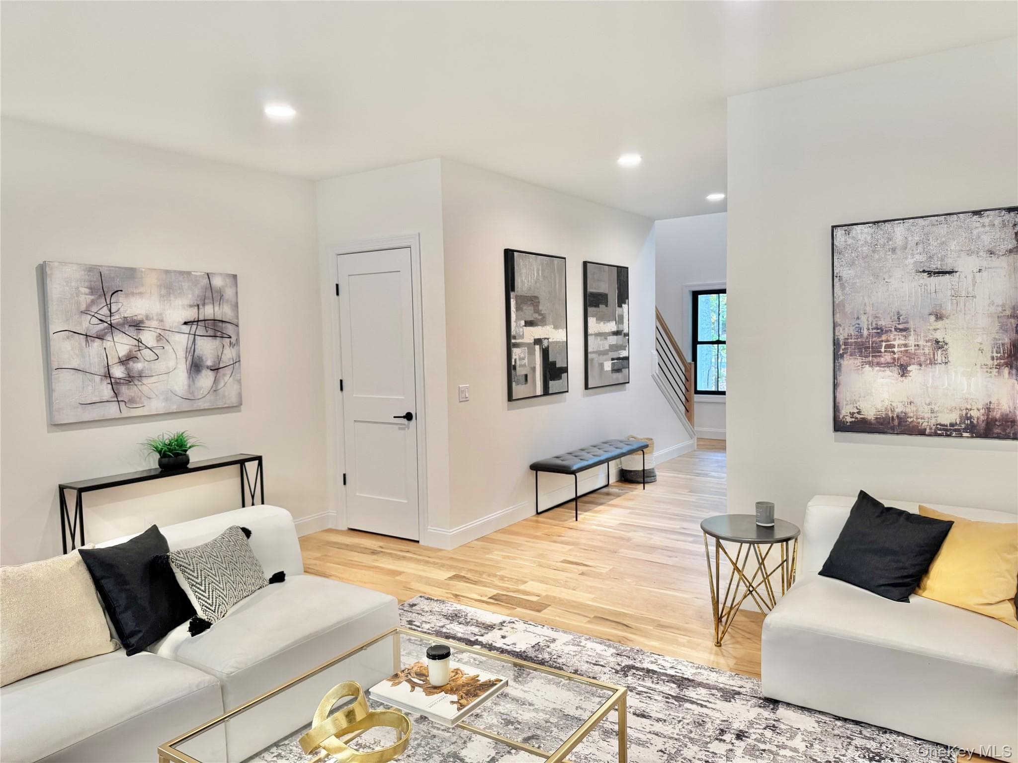 18 Dayton Avenue thumbnail 9