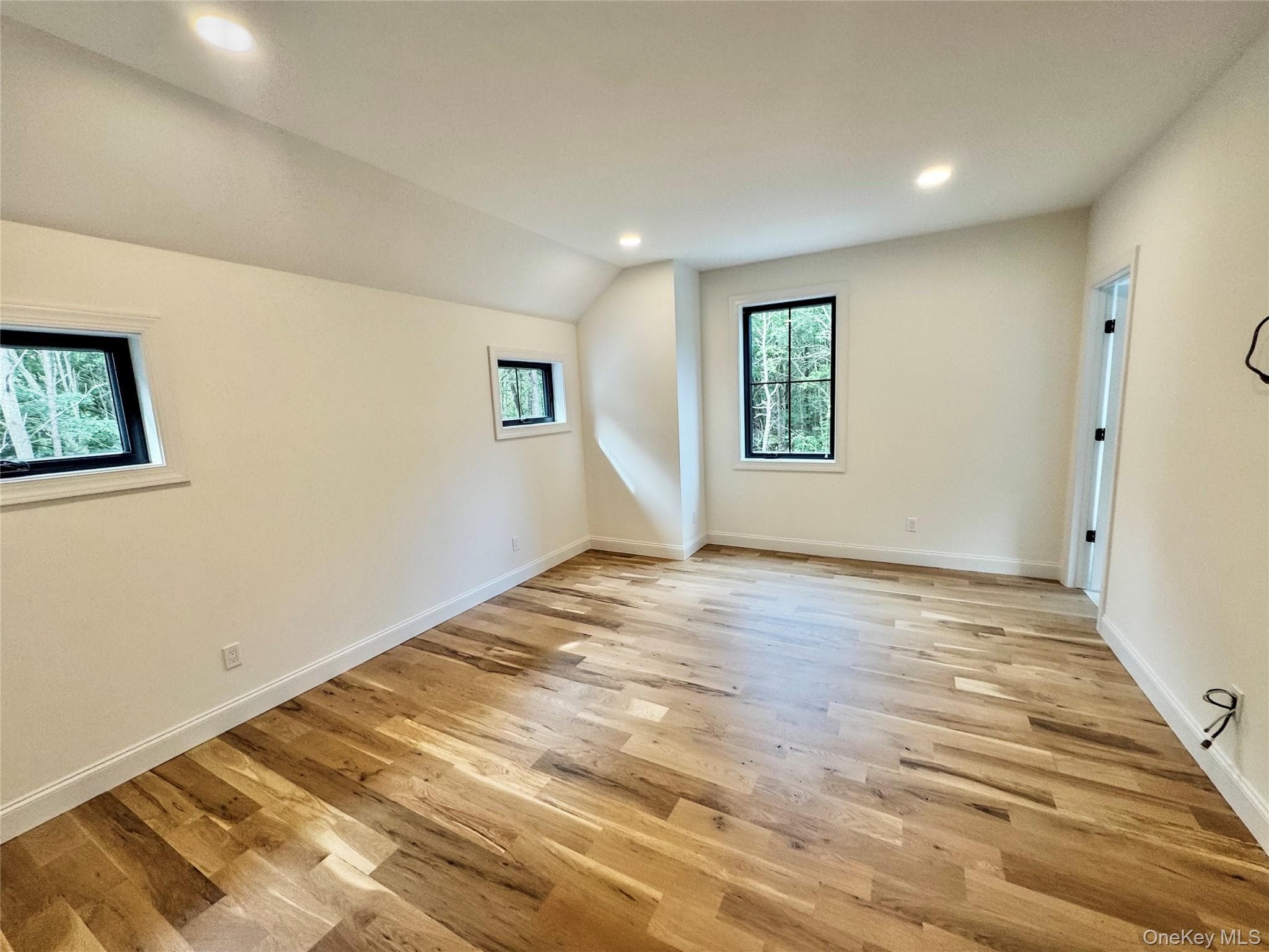18 Dayton Avenue thumbnail 29