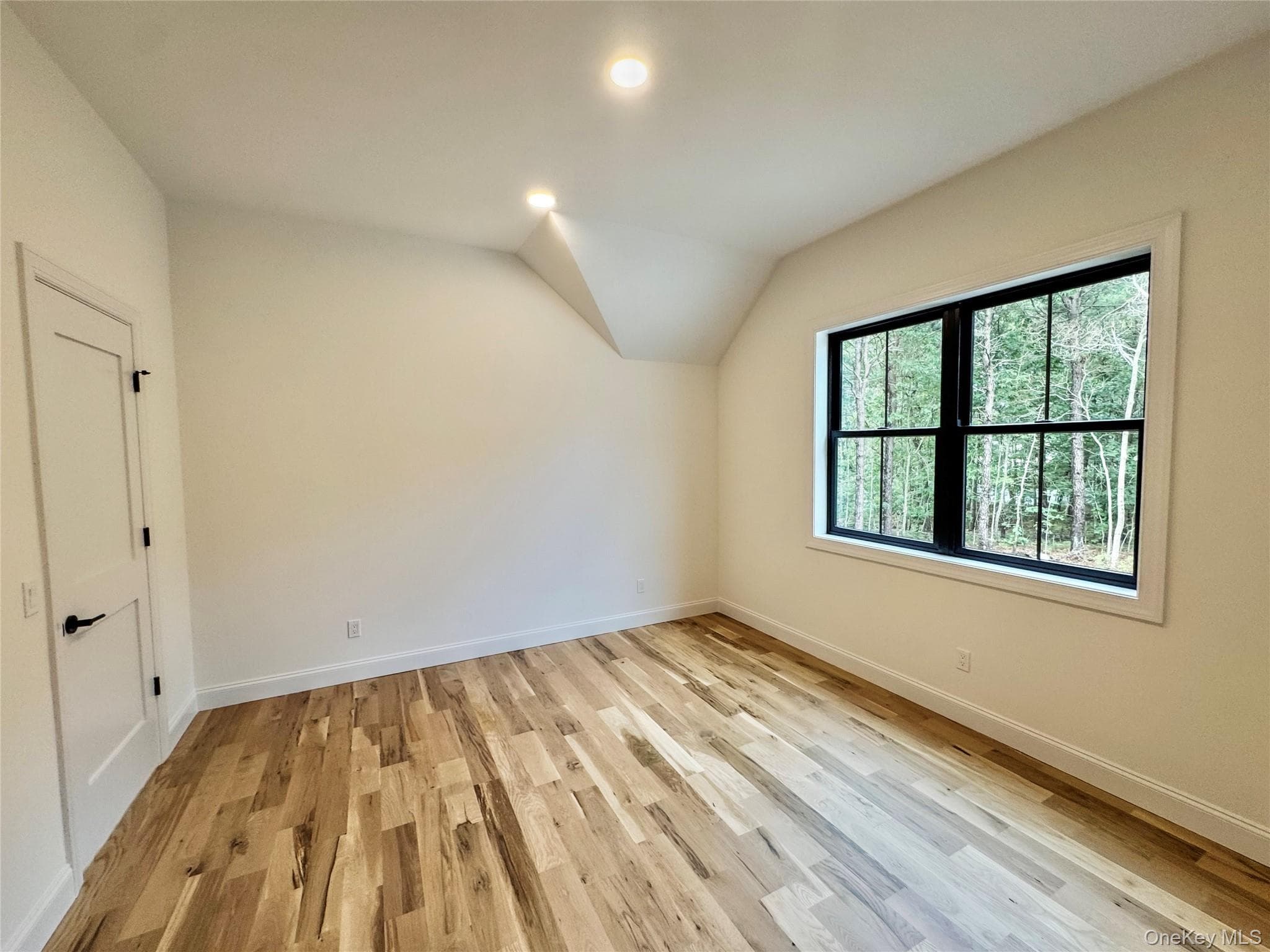 18 Dayton Avenue thumbnail 28