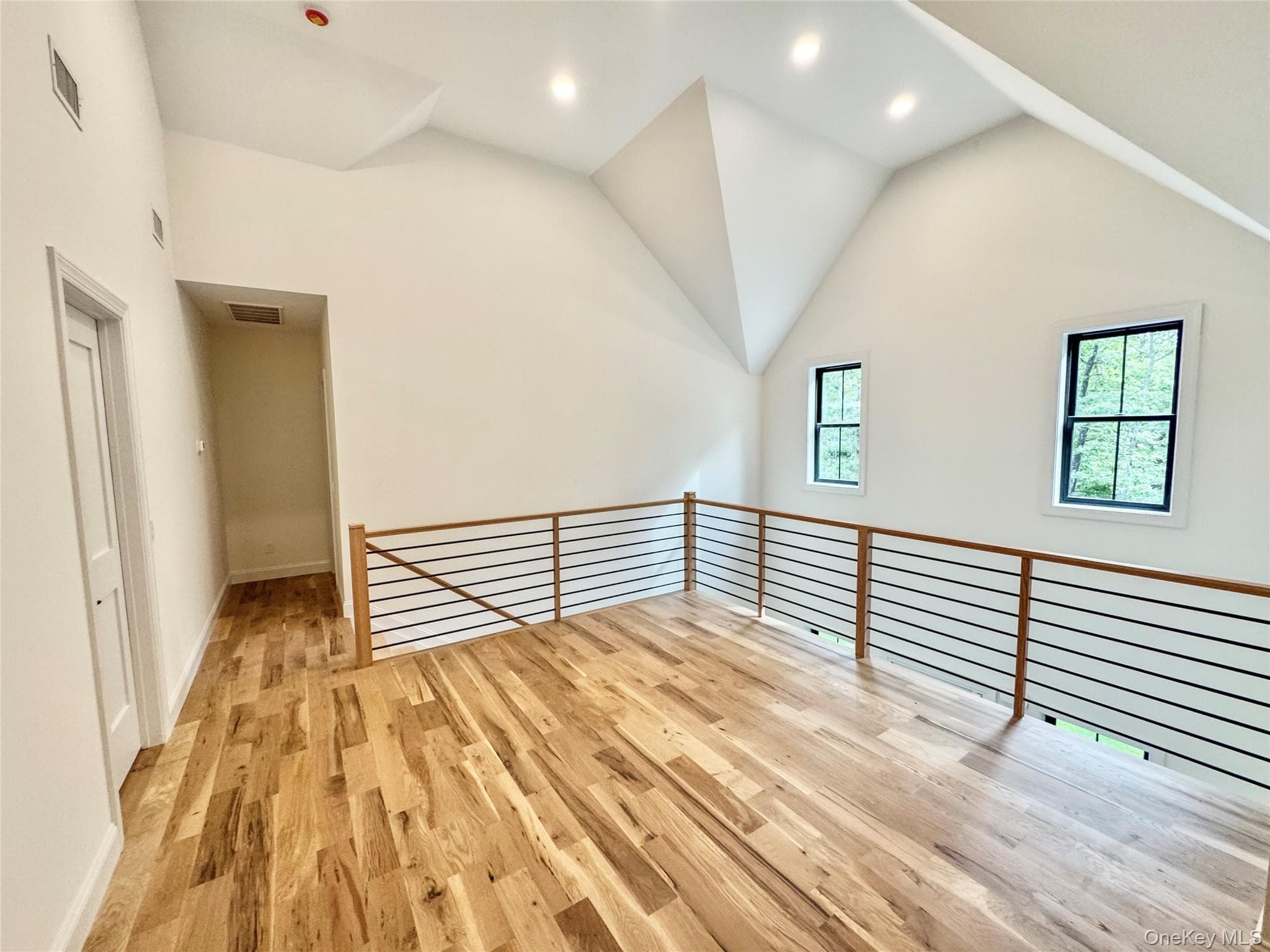 18 Dayton Avenue thumbnail 25
