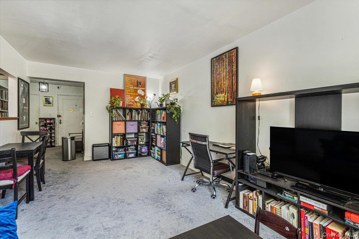 84-55 Daniels Street Unit: 2K thumbnail 4