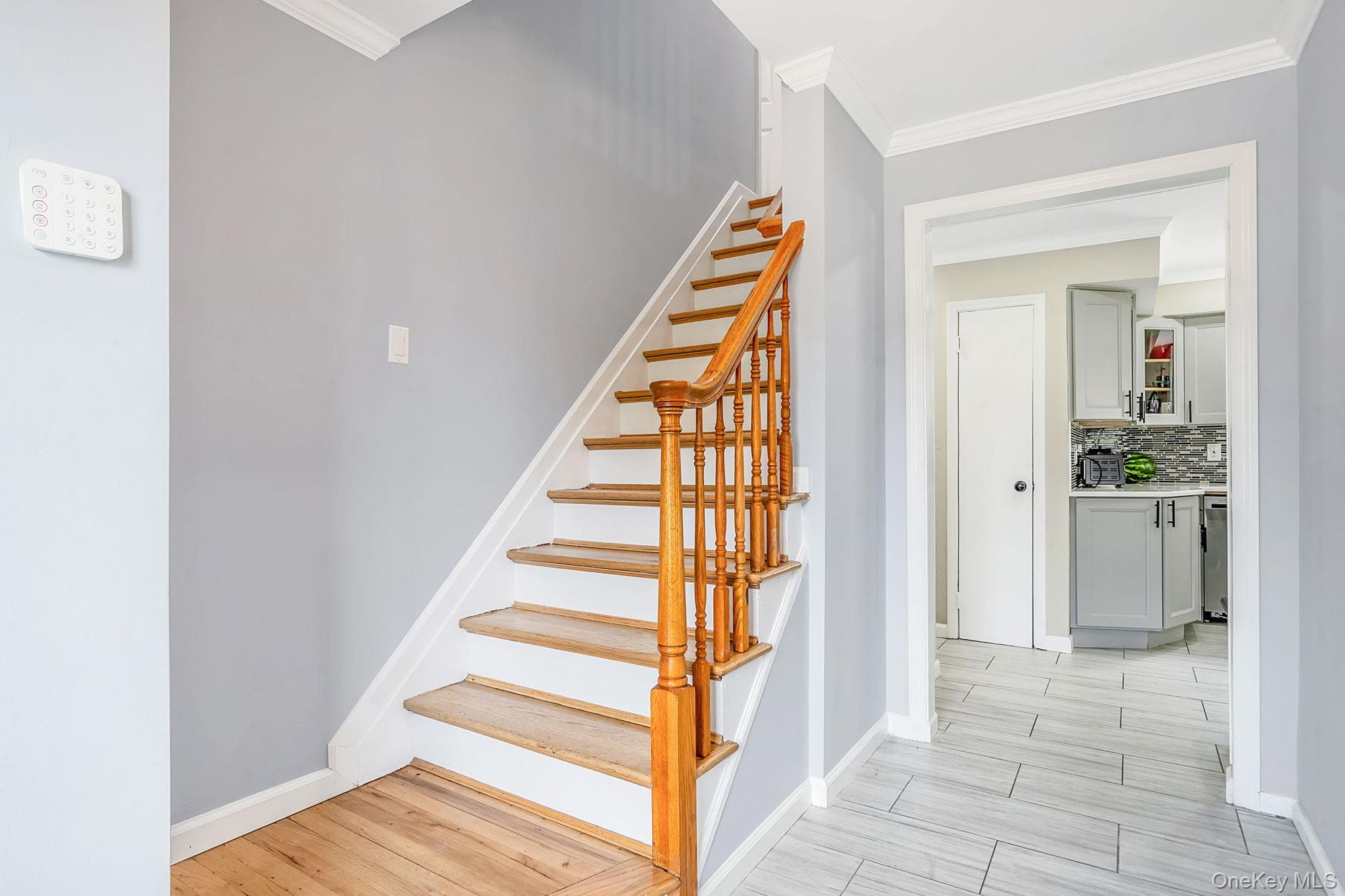 95 Colonial Drive thumbnail 5