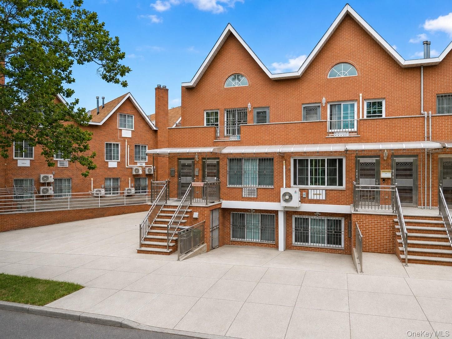 58-11 183rd Street thumbnail 3