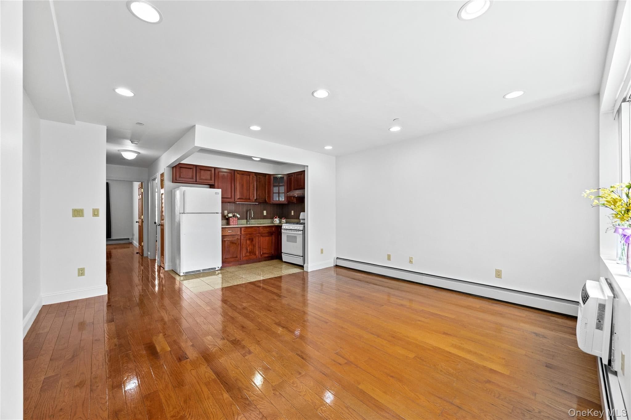 58-11 183rd Street thumbnail 18
