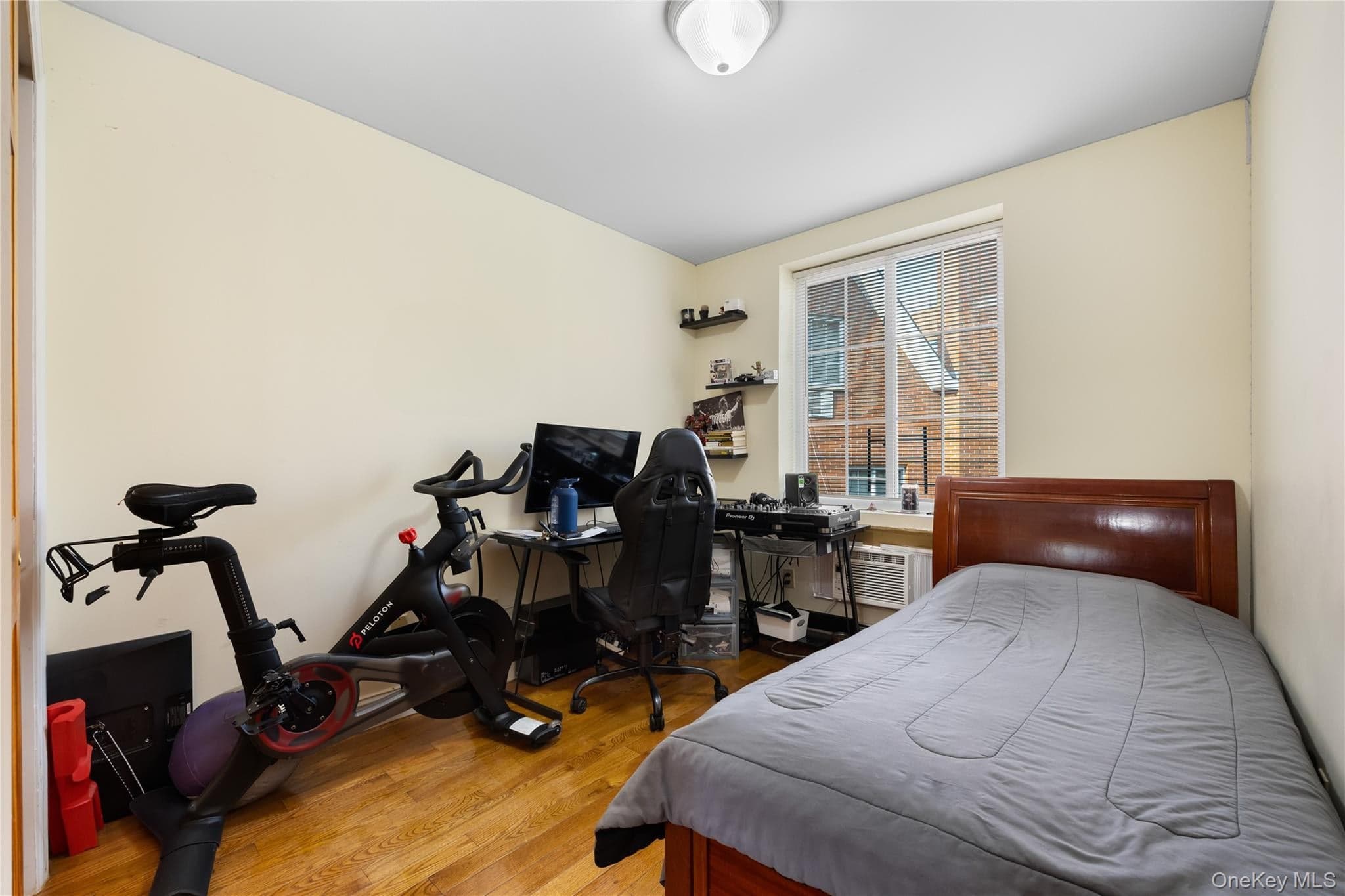 58-11 183rd Street thumbnail 11