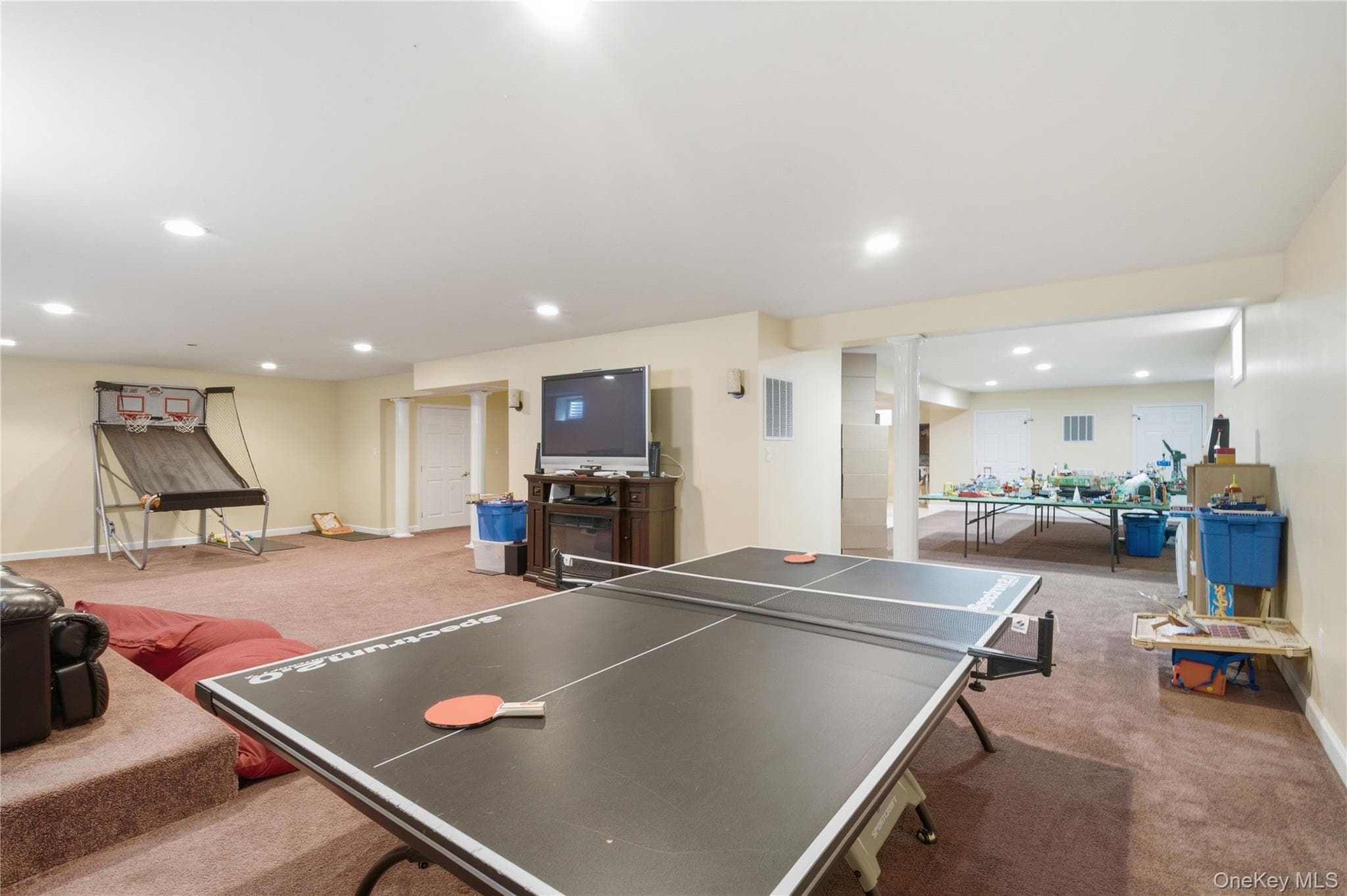 35 Monterrey Drive thumbnail 31