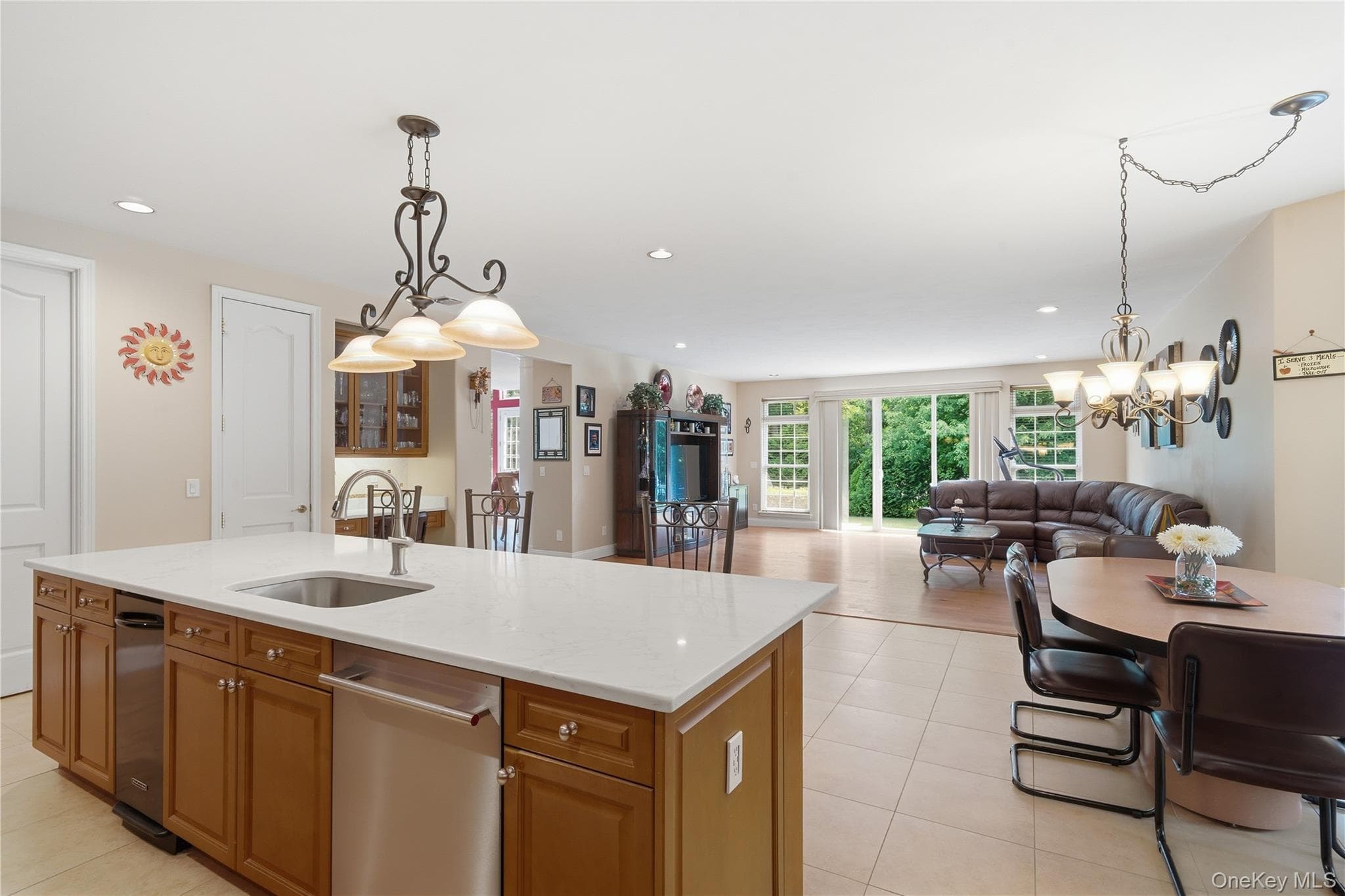35 Monterrey Drive thumbnail 15