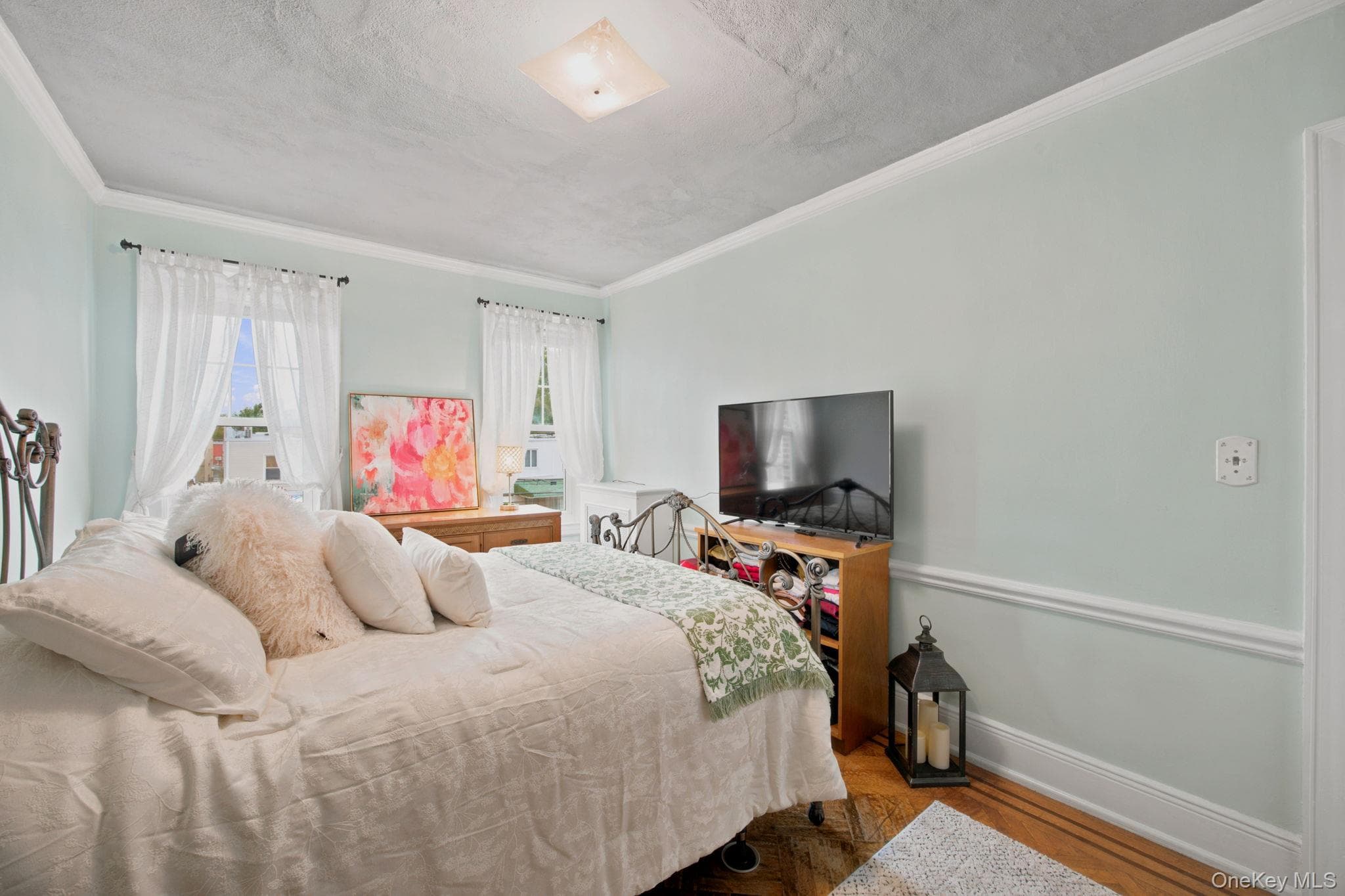 1600 E 34th Street thumbnail 9