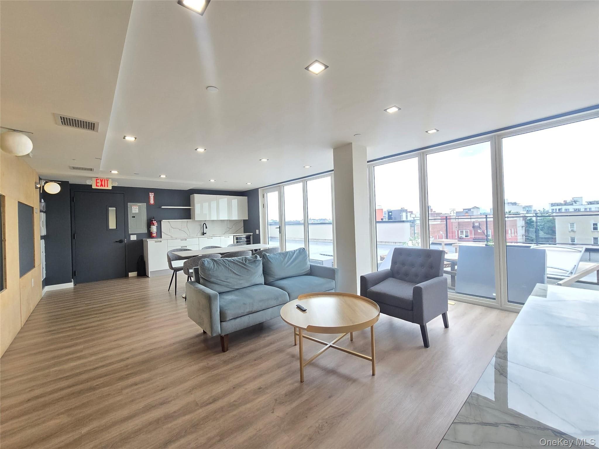 618 Avenue H Unit: 7G thumbnail 21