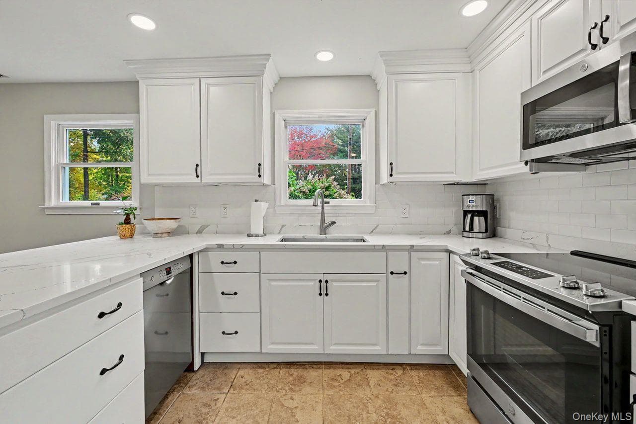 95 Clarkson Road thumbnail 2