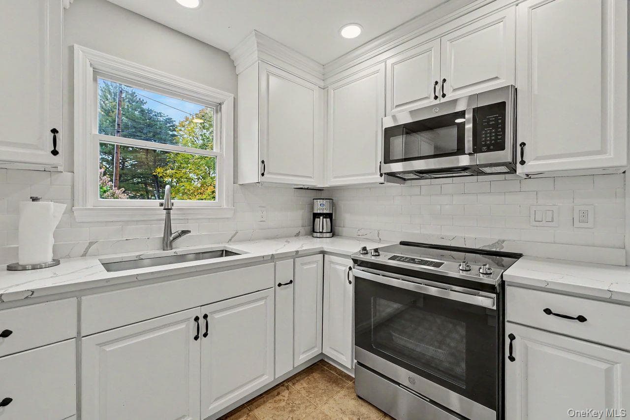 95 Clarkson Road thumbnail 3
