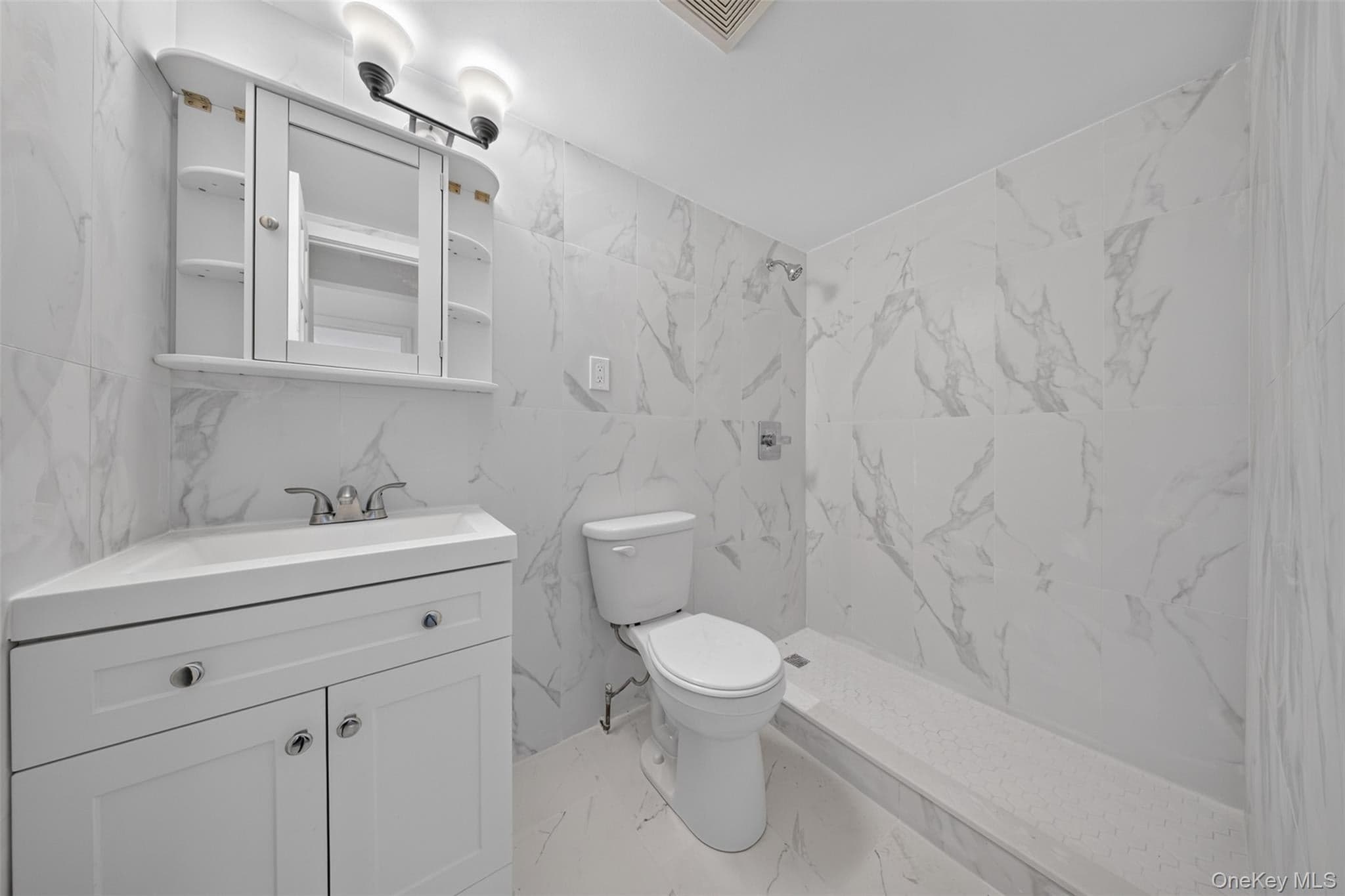 42-11 108 St St Unit: 3D thumbnail 9