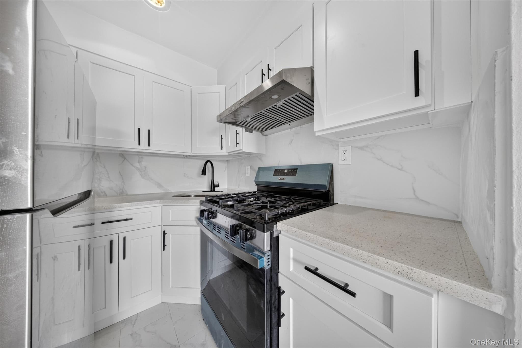 42-11 108 St St Unit: 3D thumbnail 4